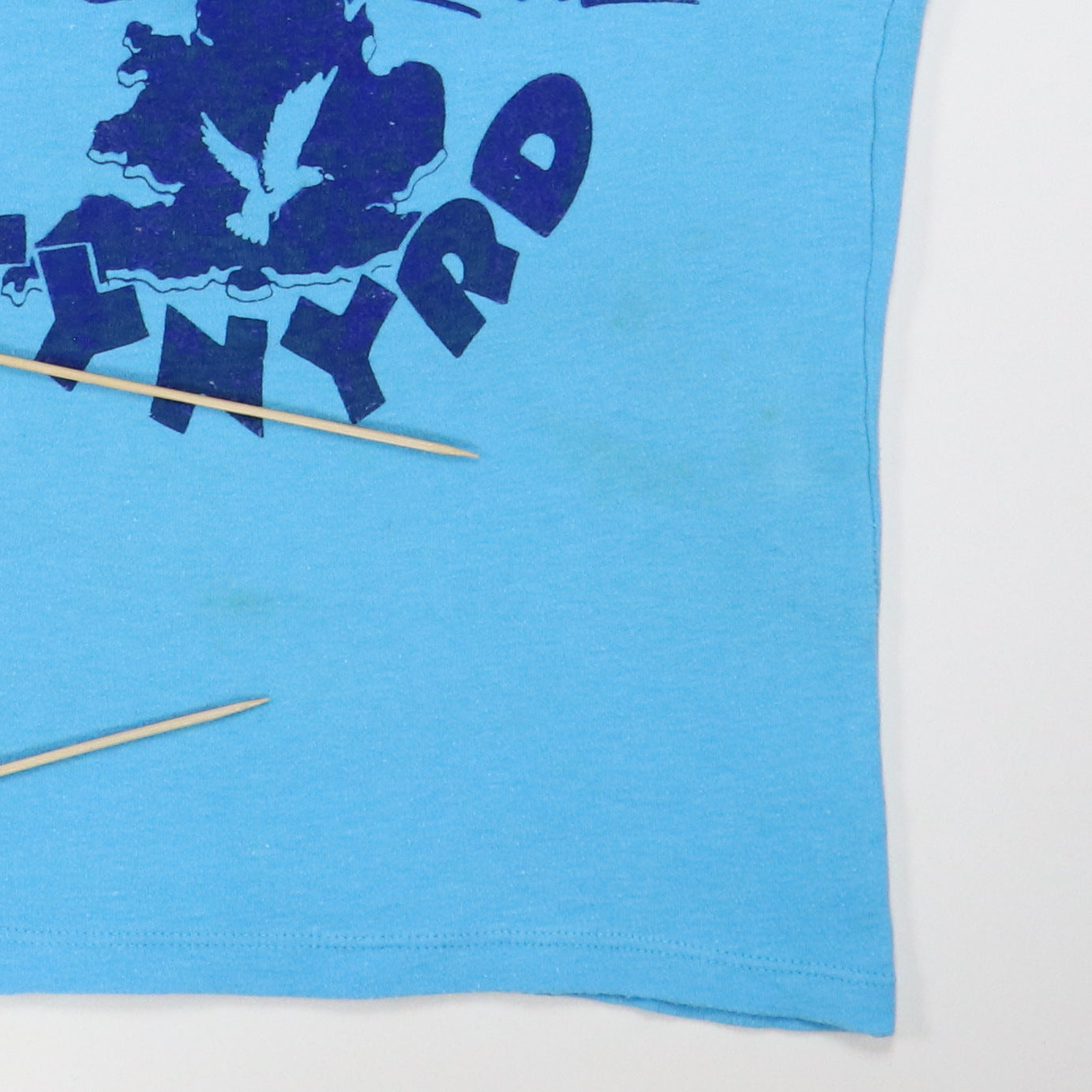 1976 Lynyrd Skynyrd On The British Road Tour Shirt Style001
