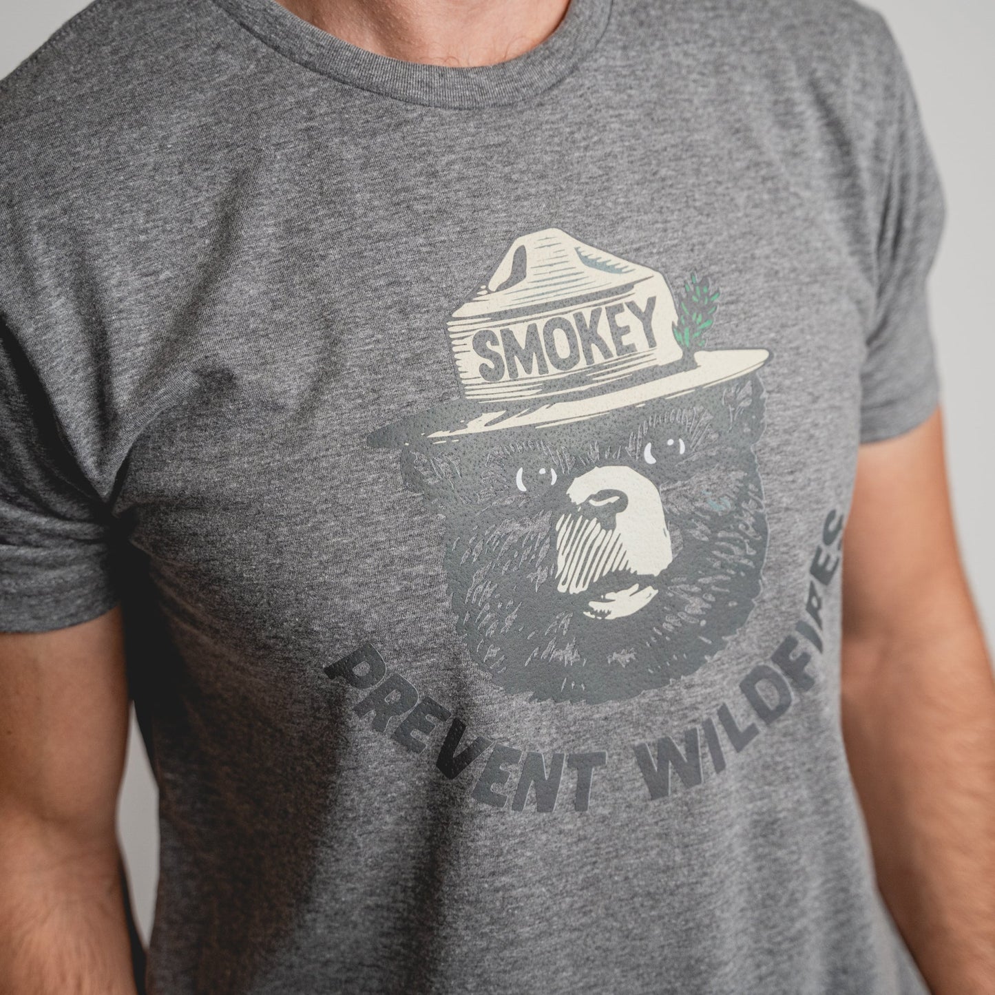 SMOKEY BEAR - CLASSIC (UNISEX)