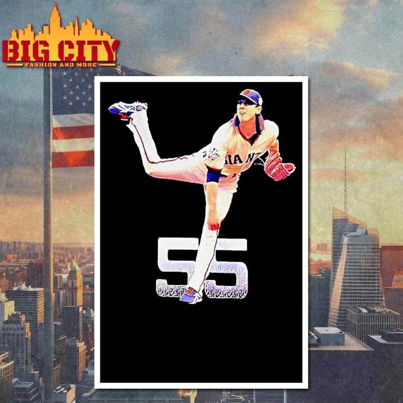 Tim Lincecum Posing San Francisco Giants Mlb Baseball Number 55 Portrait Shirt