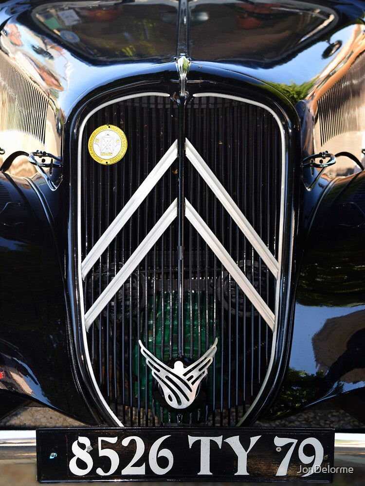 Citroë Traction Avant, vintage French car by JonDelorme