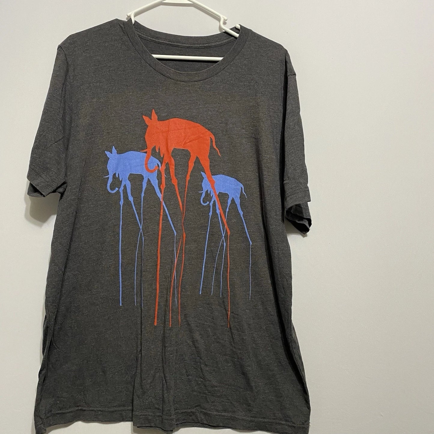 Salvador Dali 3 Elephants Minimal Artwork T-Shirt Sz L/XL