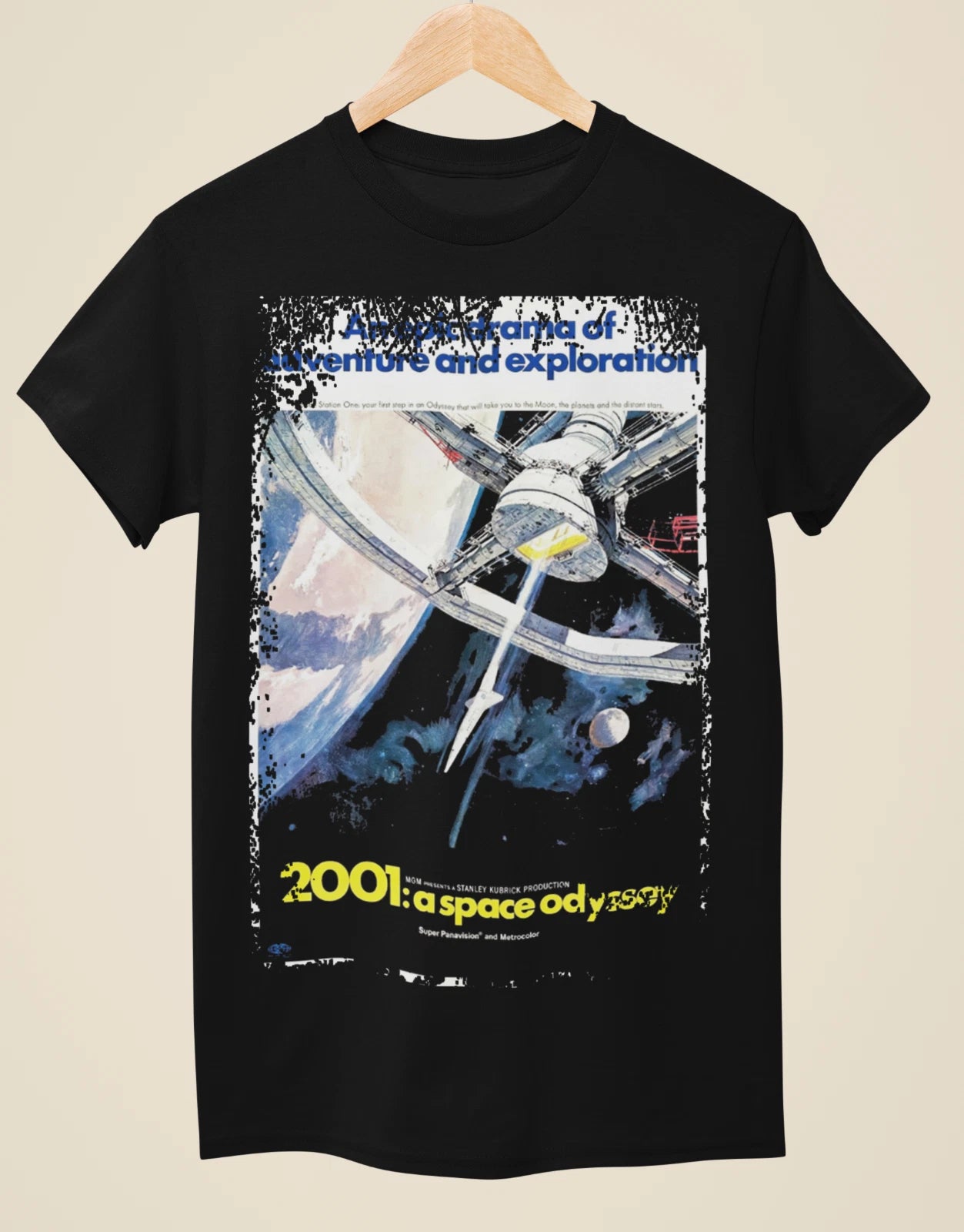 2001: A Space Odyssey (1968) - Movie Poster inspired Unisex Black T-Shirt