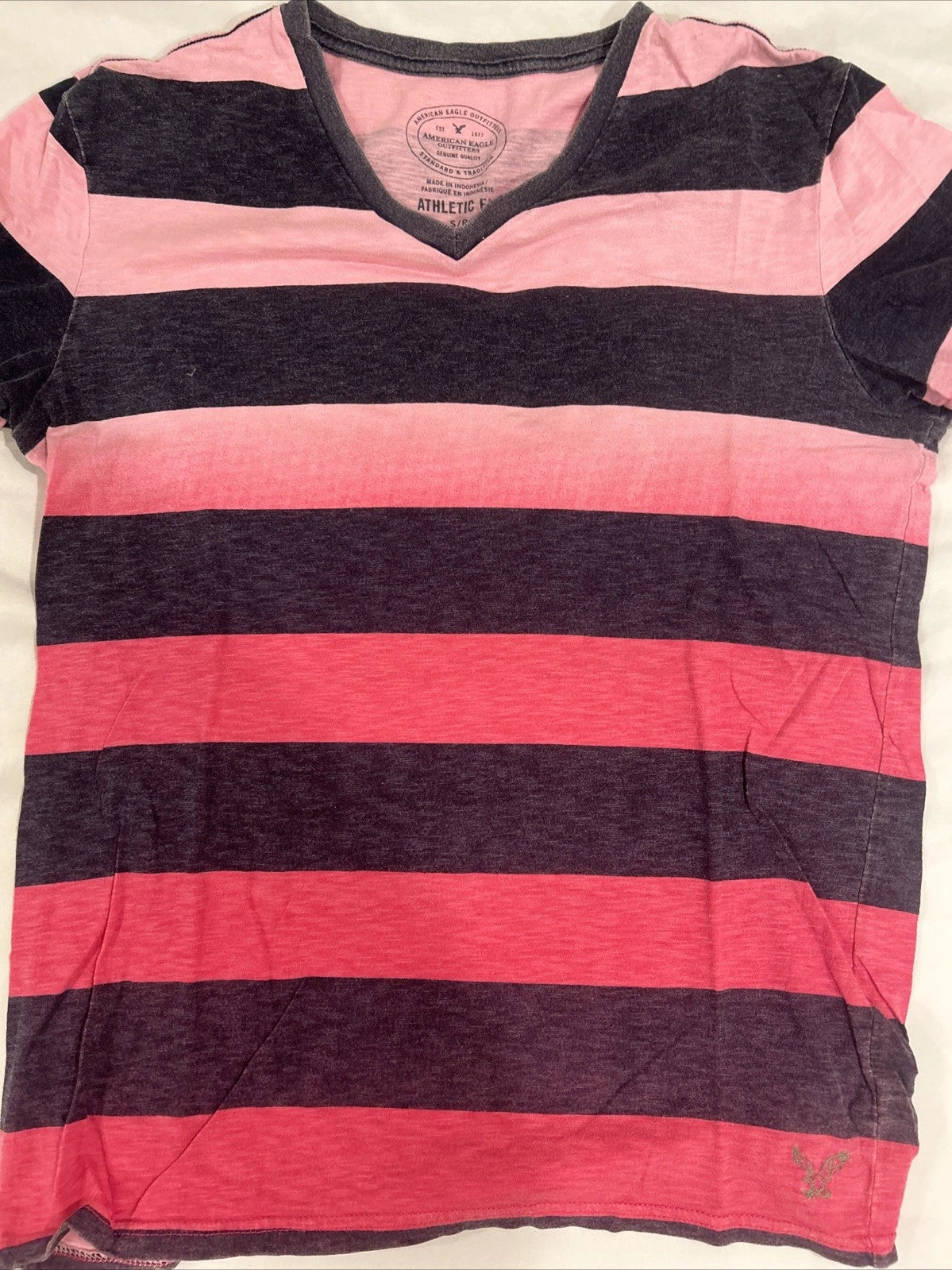 Striped Pink V Neck T Shirt | Size Small | Athletic Fit | American Eagle