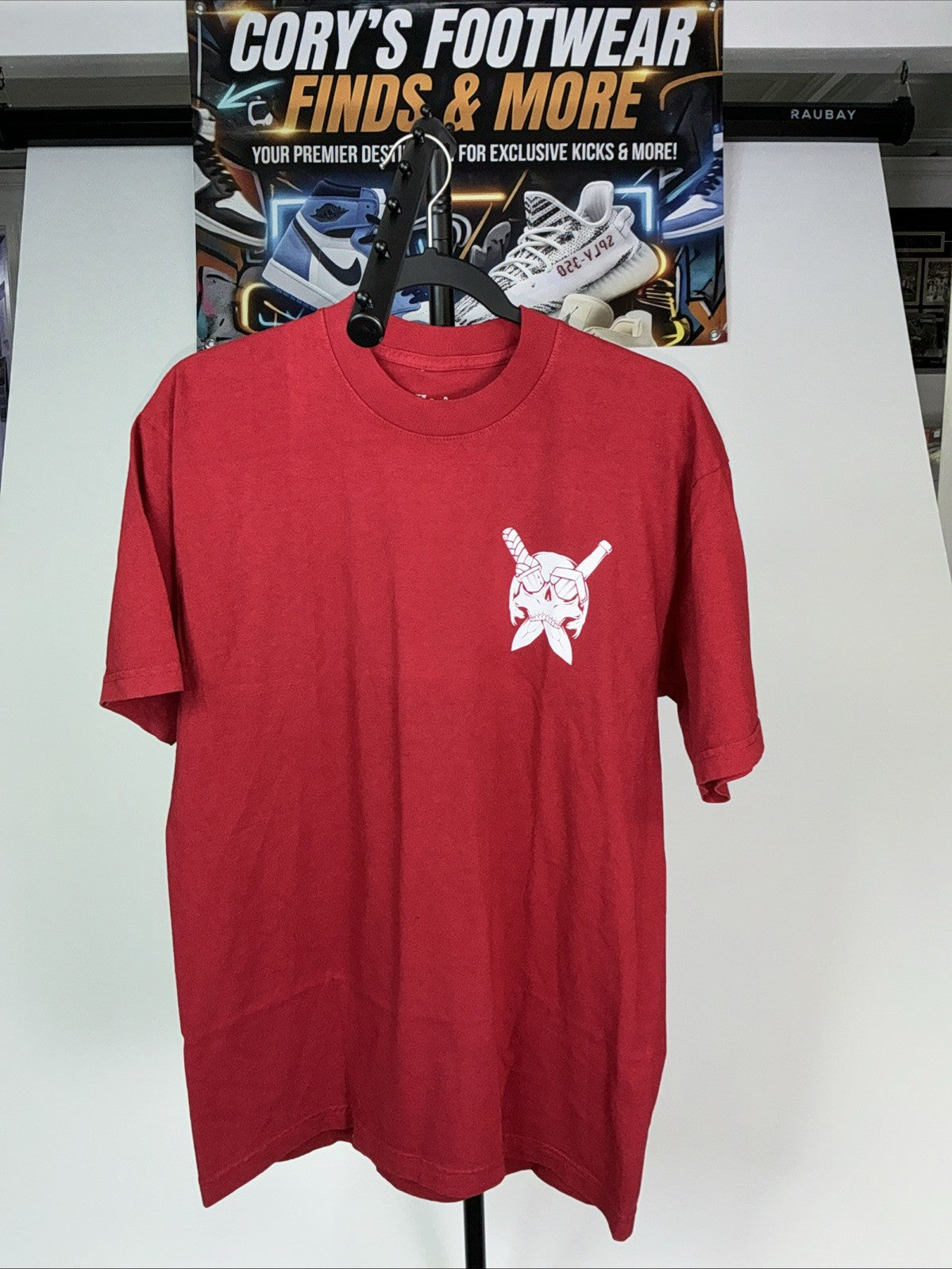 ALLEGORY Men’s Medium Graphic Tee, Red, Rare Demons
