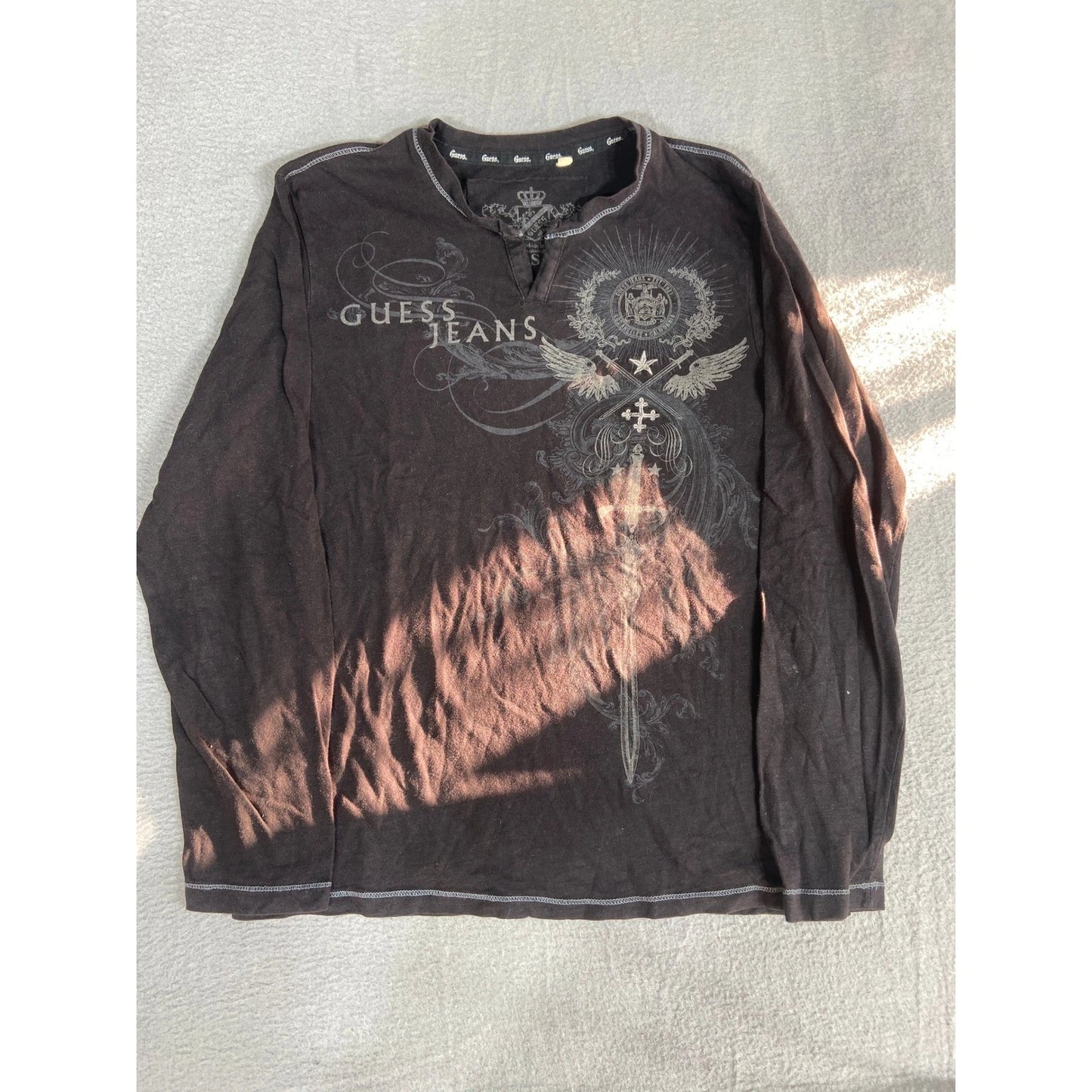 Guess Jeans Mens S Long Sleeve Graphic T-Shirt Black Y2K Sword Wing Crest Henley