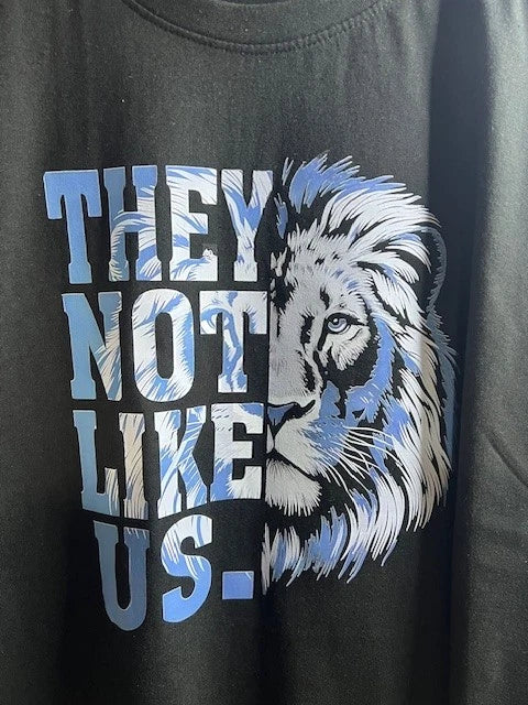 Lion Graphic Black T-Shirt, XL - "THEY NOT LIKE US", everyday casual streetwear.