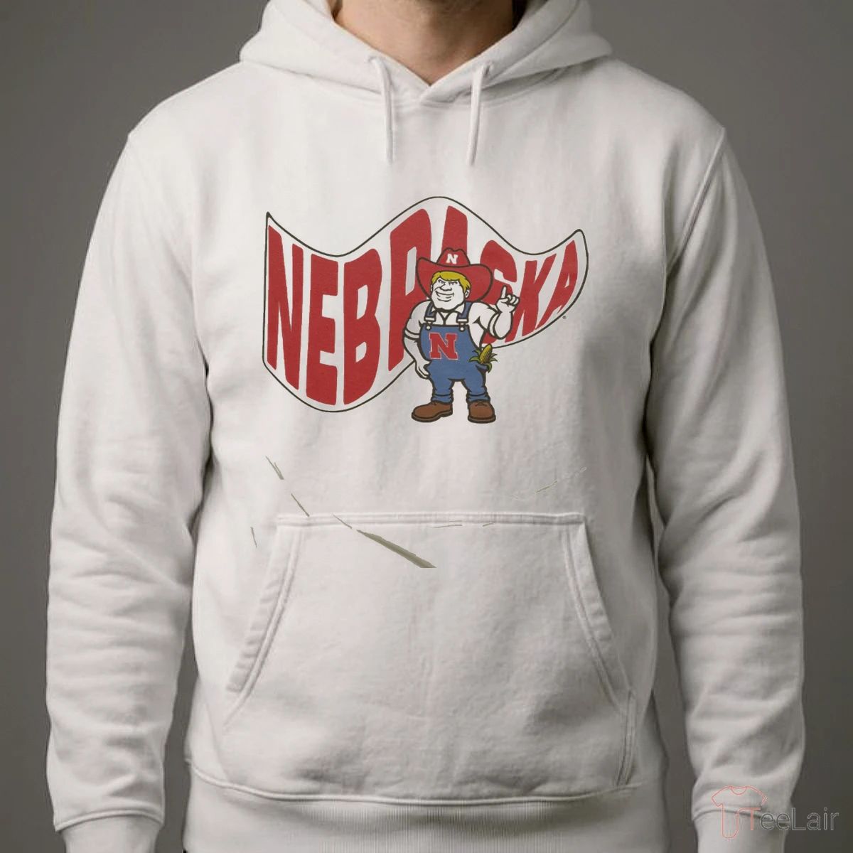 Nebraska Waving Flag Vintage T-Shirt