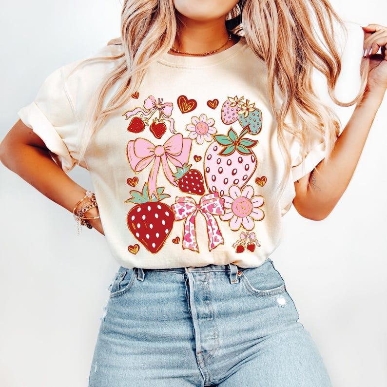 Boho Strawberry Coquette Tshirt, Preppy Strawberries Shirt, Strawberry Festival Tee, Summer T-Shirt, Floral Stawberry, Boho Top Womenswear