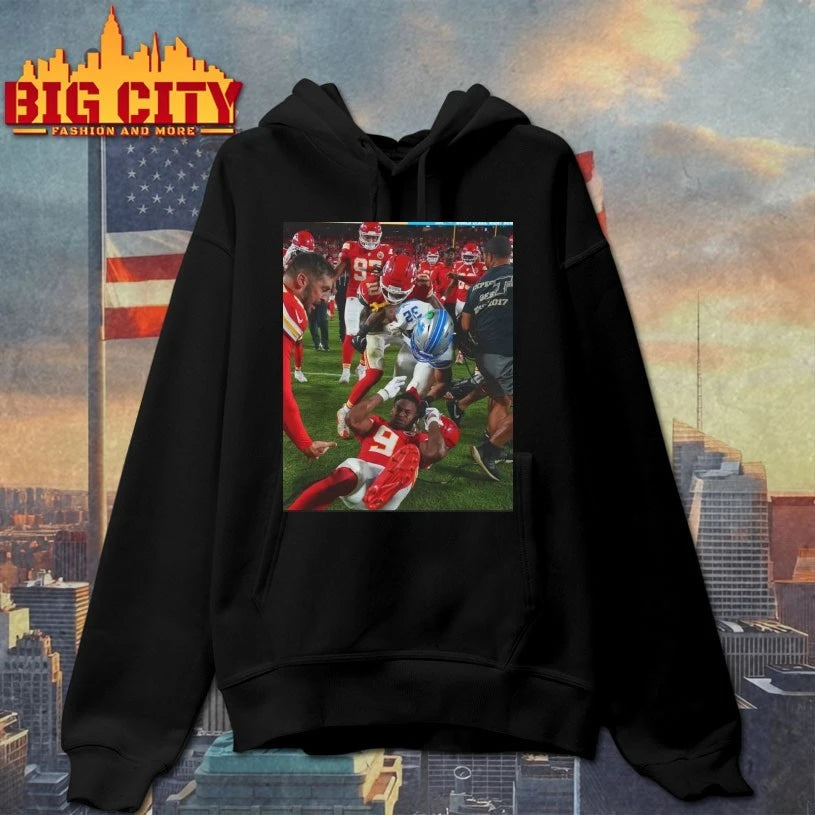 Brian Branch Slaps JuJu Smith-Schuster Shirt