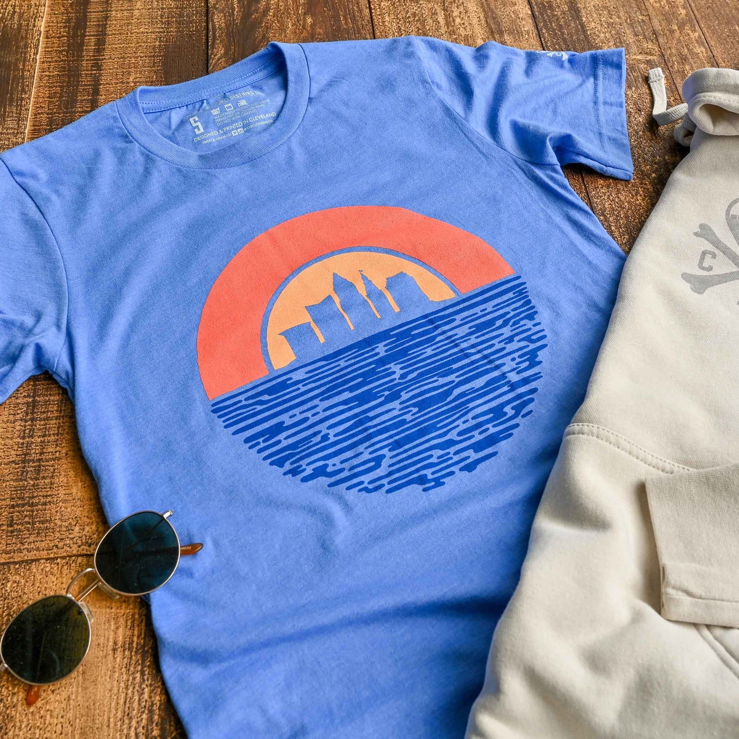 Cleveland Sunset - Mens/Unisex Crew T-Shirt - Heather Blue