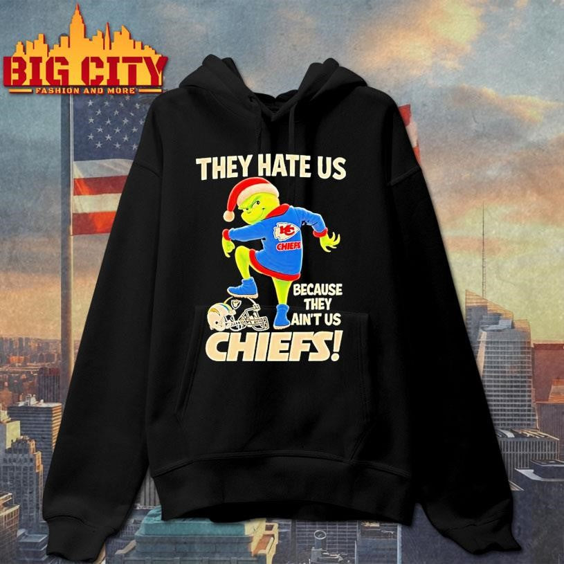 Grinch Wearing Santa Hat They Hate Us Because They Aint Us Kansas City Chiefs Shirt