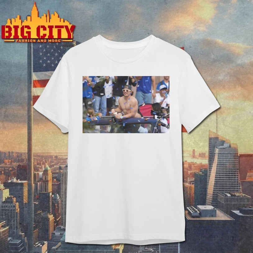 Kiké Hernández Bare Ass Hanging Out During The Parade Shirt