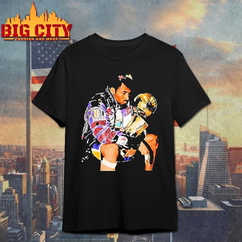 Kobe Bryant Sat Holding The Trophy Graphic Retro Shirt