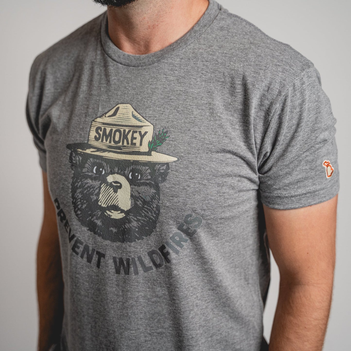 SMOKEY BEAR - CLASSIC (UNISEX)