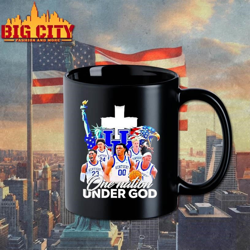 Statue Of Liberty Eagle And Kentucky Wildcats Players One Nation Under God Shirt