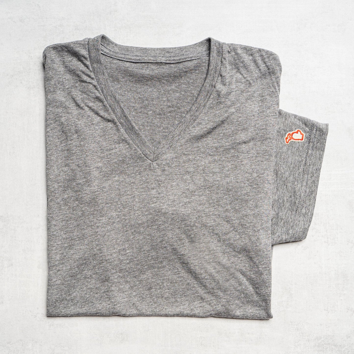 THE CLASSIC V-NECK (UNISEX)