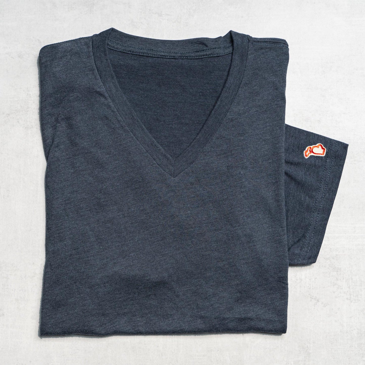 THE CLASSIC V-NECK (UNISEX)