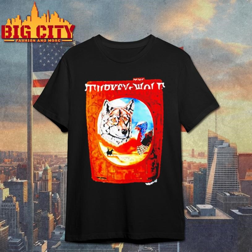 The Turkeye Wolf Walker graphic shirt