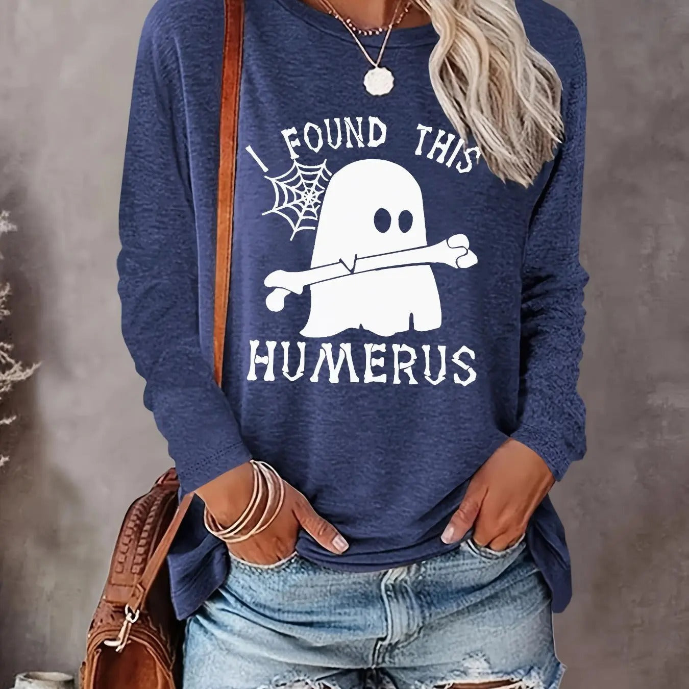 Women's Ghost & Letter Print Round Neck Tee, Casual Long Sleeve Crew Neck T-shirt for Fall & Winter, Women's Top for Daily Wear