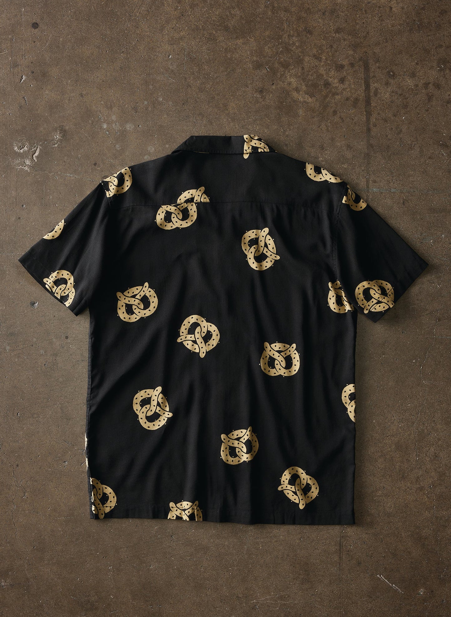 Don't Get It Twisted Button-Up