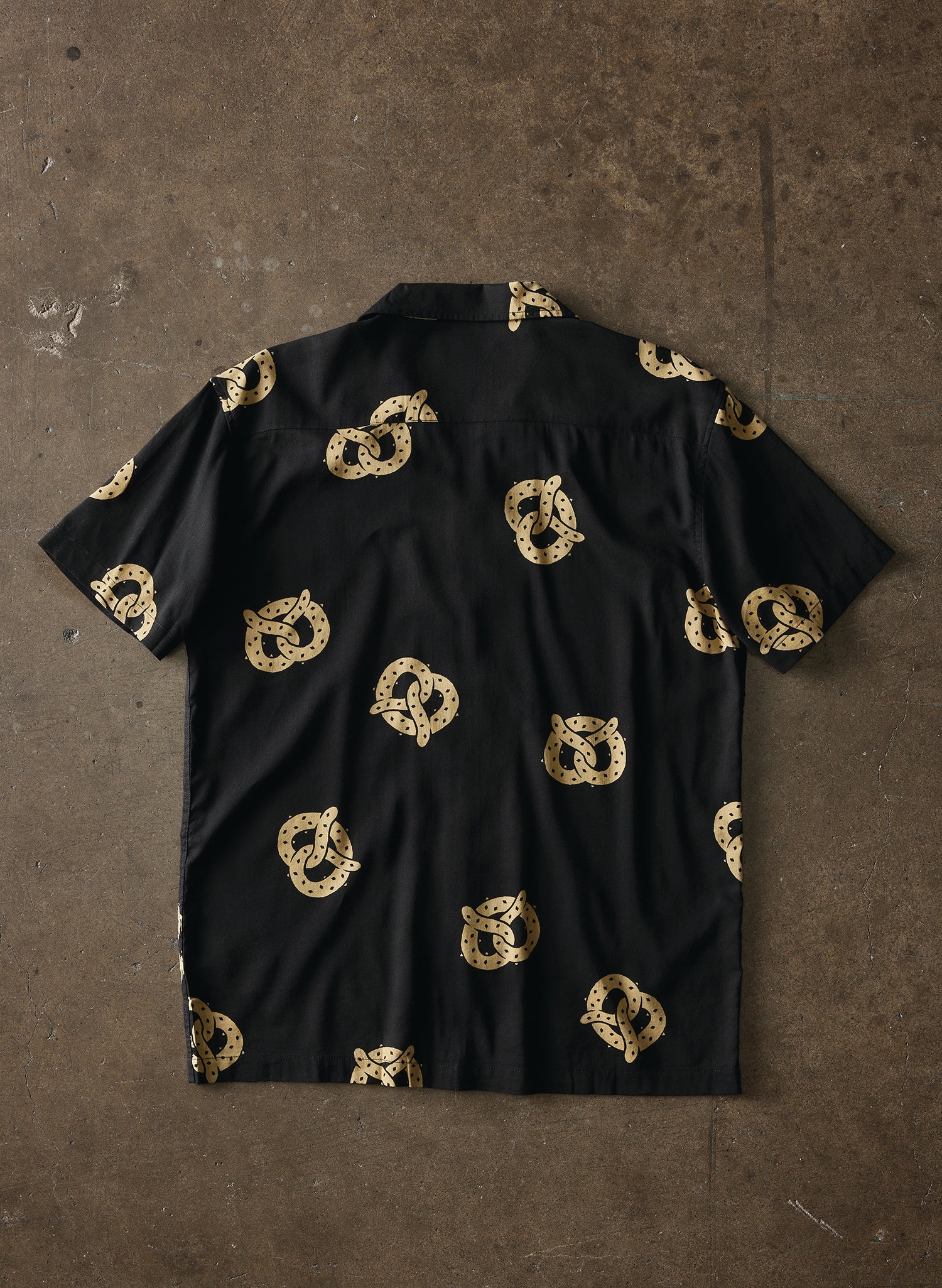 Don't Get It Twisted Button-Up