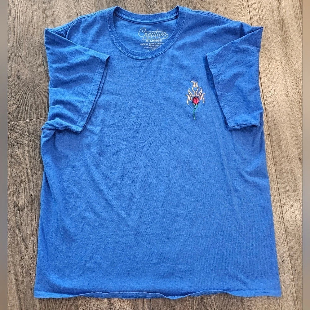 Mens Blue Embroidered Rose on Fire Graphic T-Shirt XL Spring