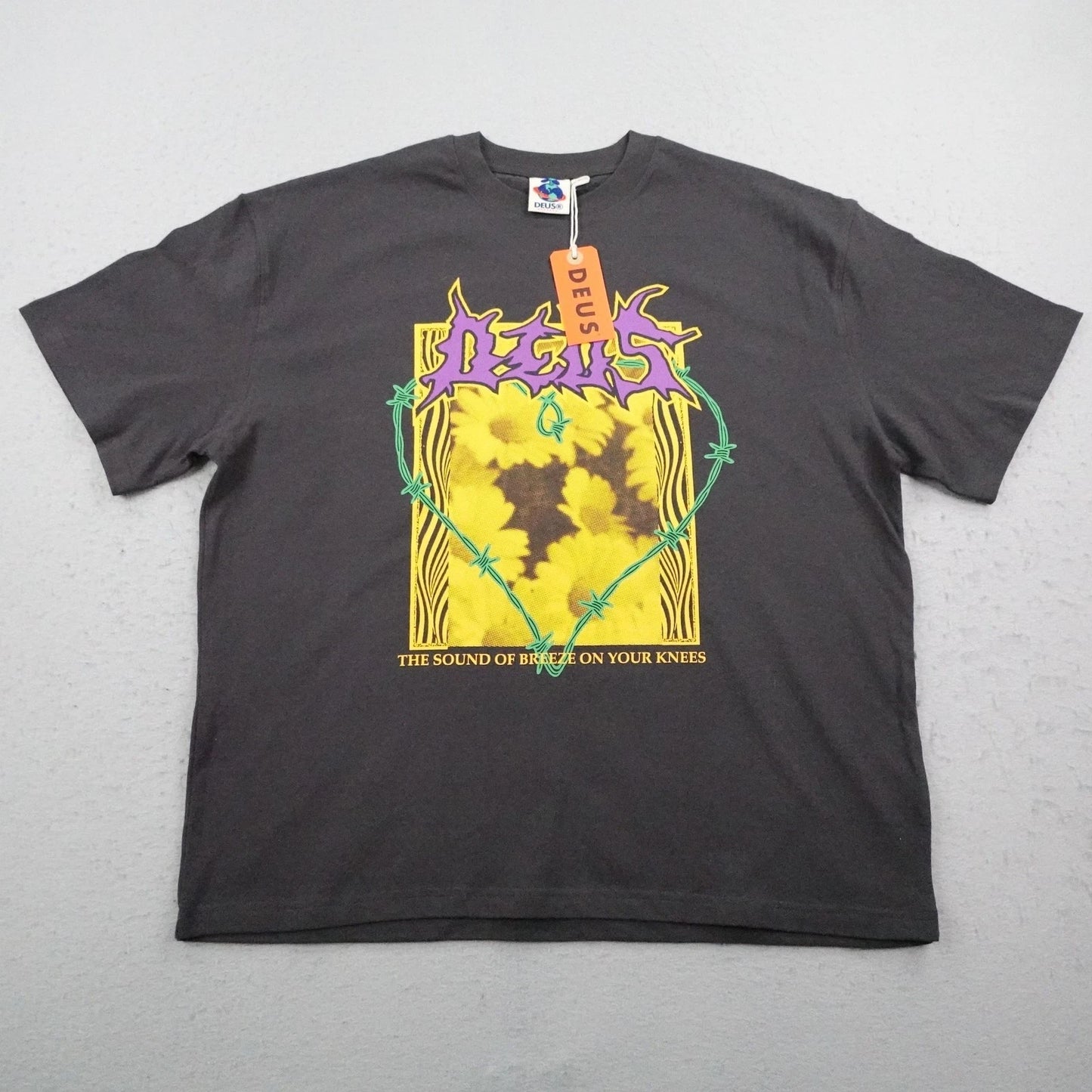 Deus Ex Machina Shirt Mens Medium Gray Breeze Tee Oversized Records Graphic NEW
