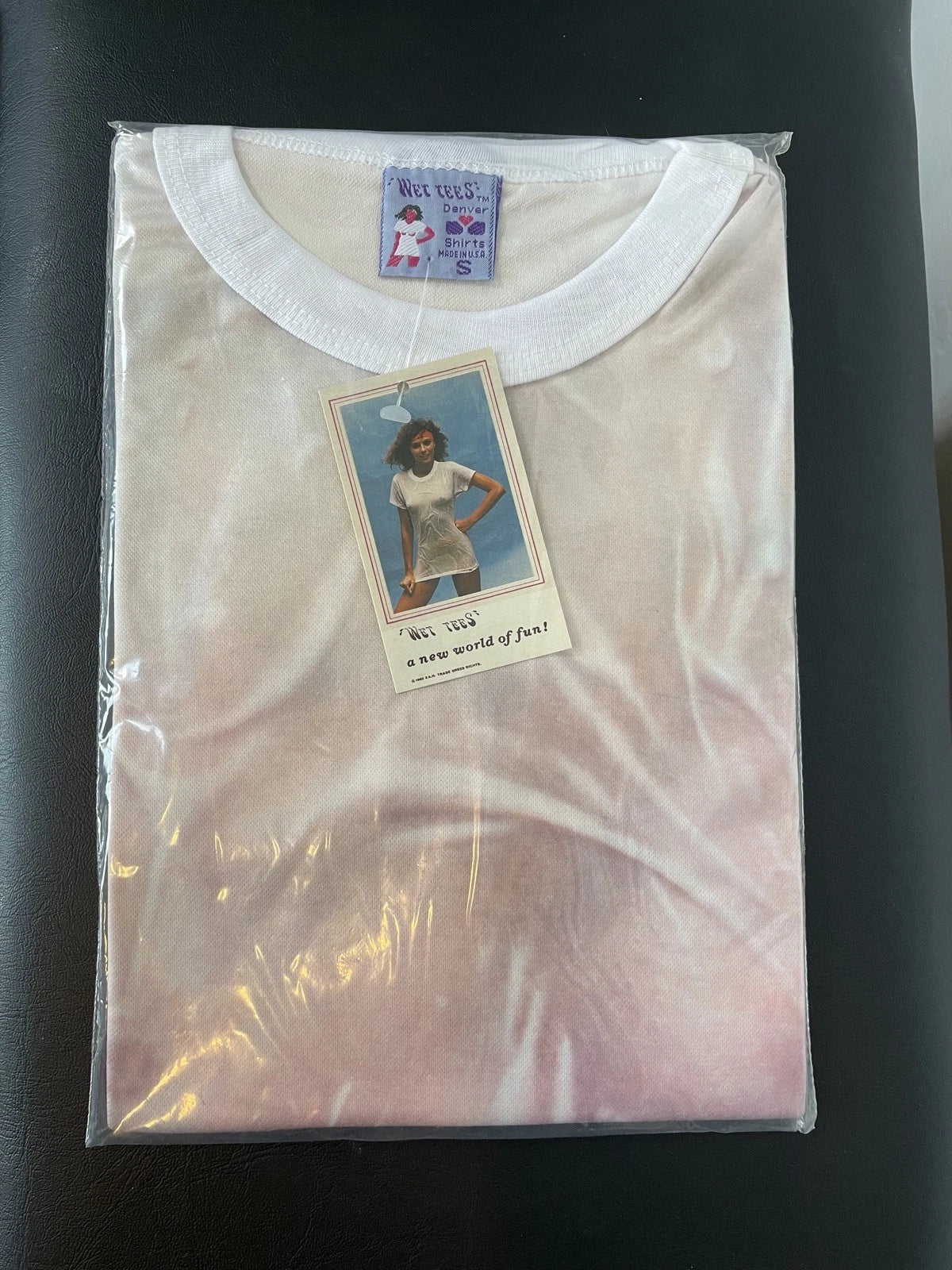 Vintage 1982 “Wet Tees”  Print Photo Shirt Size Small - Unopened