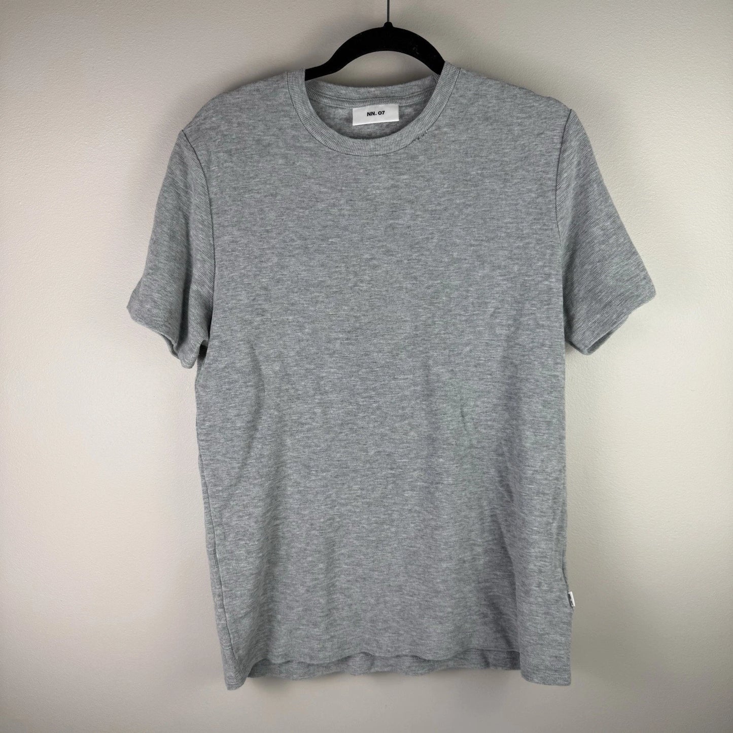 NN07 Men’s Clive T Shirt Medium Gray Waffle Knit Minimalist Scandinavian Tee