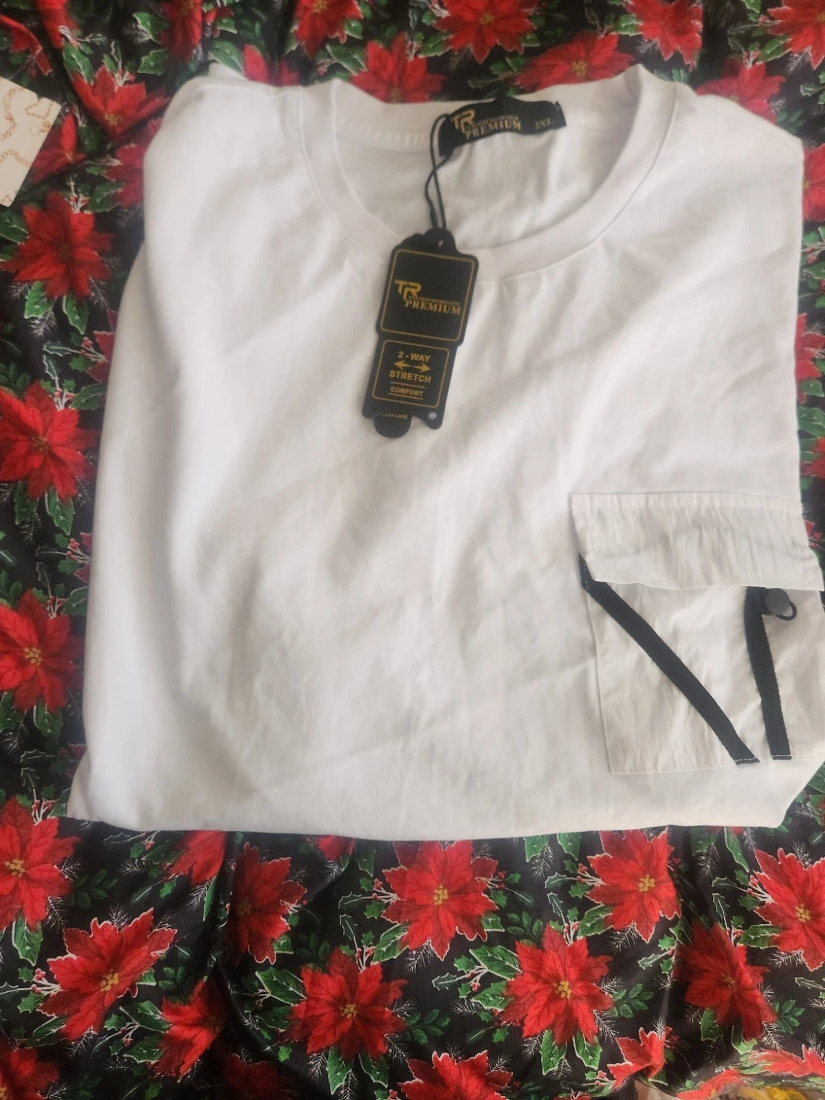 2xl White T Shirt with A Stylish Ppcket Design Perfect for Any Occasion