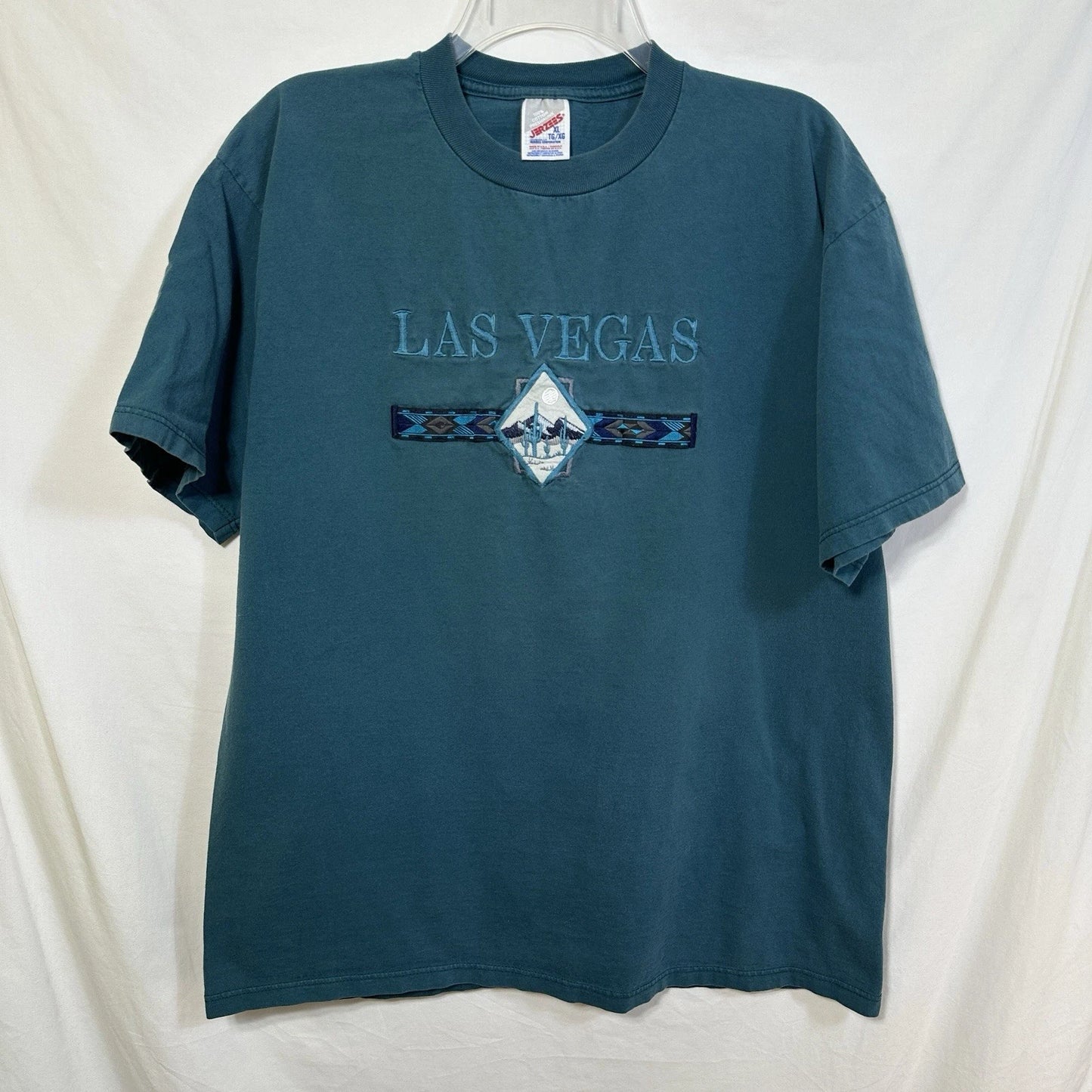 Vintage Las Vegas Embroidered Tourist Tee XL T-Shirt Desert Cactus Aztec Casino