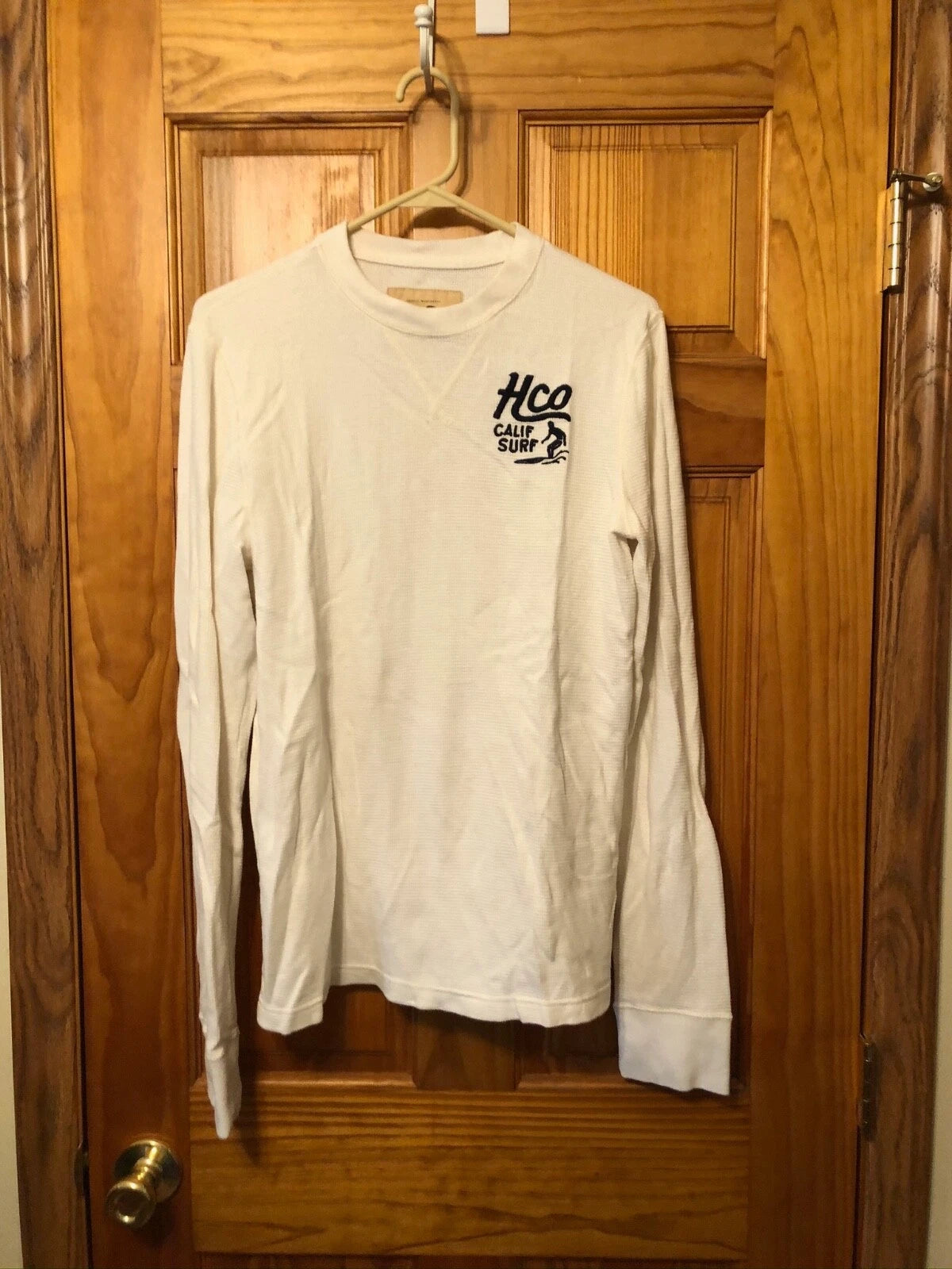 *GUC* Hollister Mens Waffle Shirt White & Off White - 100% Cotton - Med & Small