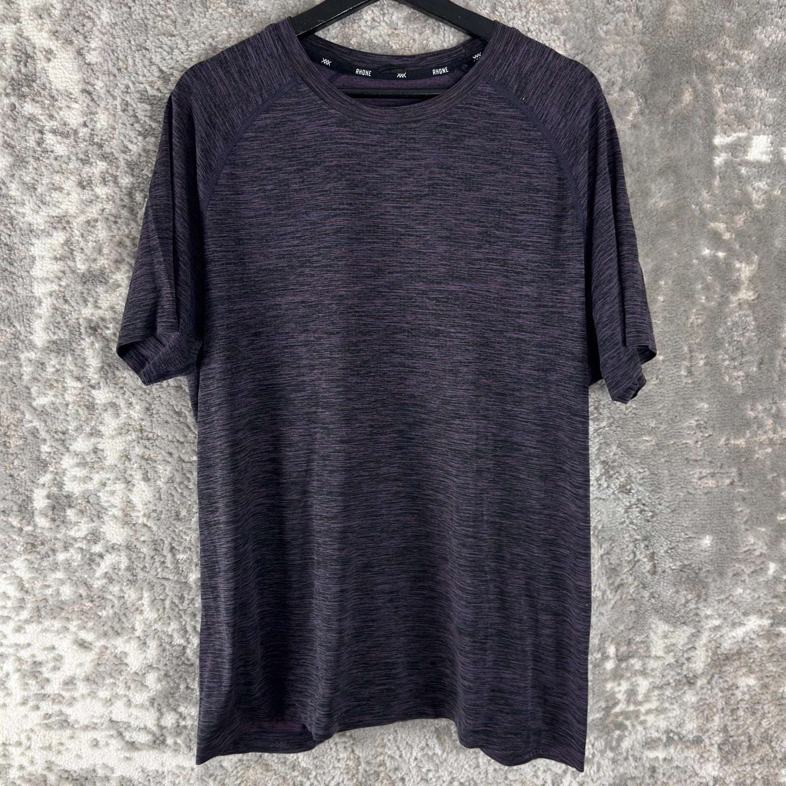 Rhone Size L Minimalist Casual T Shirt Purple Short Sleeve Pullover Crew Neck