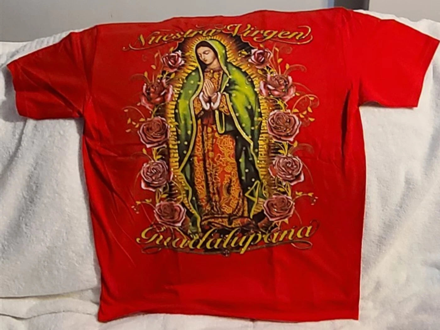 NUESTRA VIRGEN GUADALUPANA GUADALUPE FLOWER ROSE VIRGIN MARY PRAY T-SHIRT SHIRT