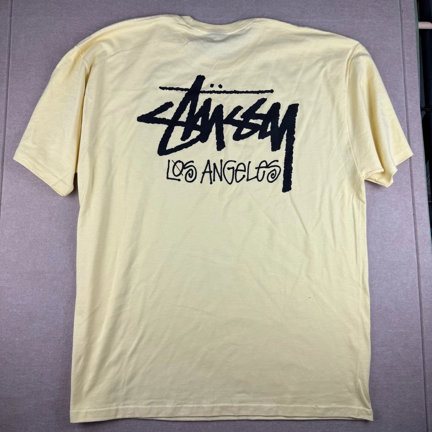 Stussy Los Angeles Shirt Mens 2XL Yellow Logo Streetwear Skate Surf Graphic Tee