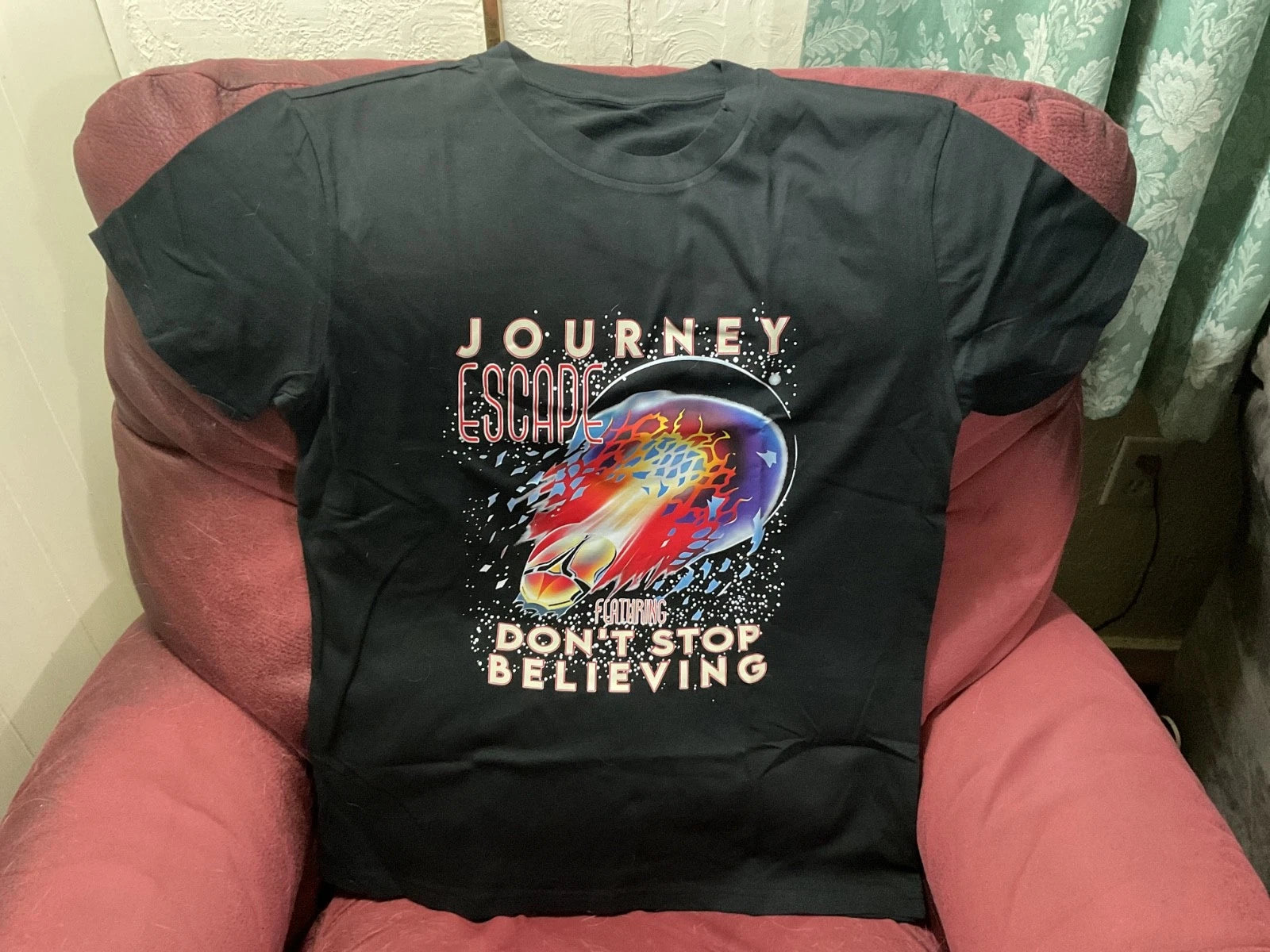 NEW Journey - “Escape” Album Artwork Large Black Short Sleeve T-Shirt