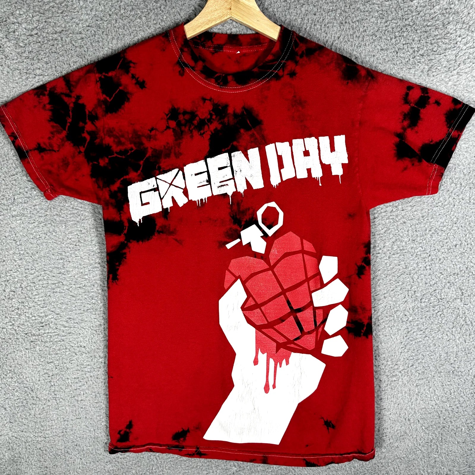 Green Day American Idiot Red & Black Tie Dye Band T Shirt Y2K Size Small