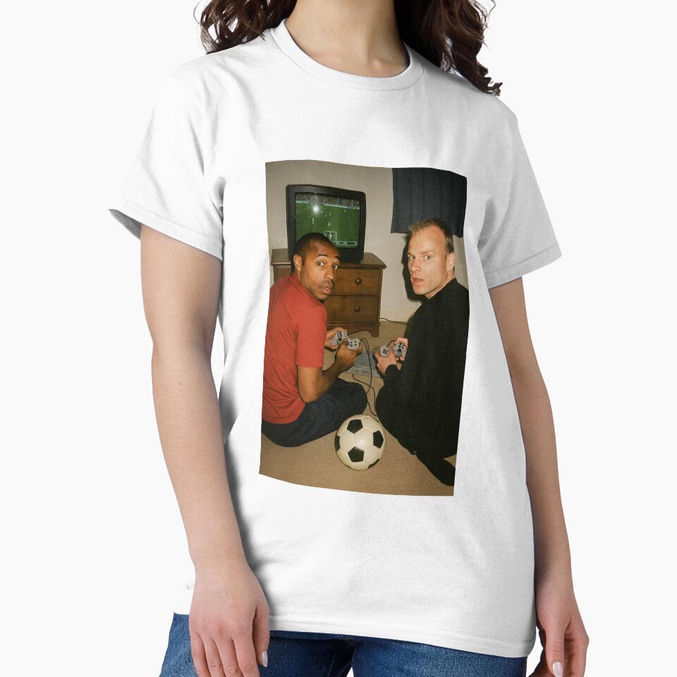 Thierry Henry & Dennis Bergkamp Retro Gaming - Arsenal Legends at Play by mebyme