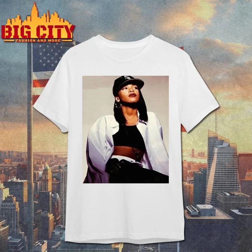 Sacai Aaliyah Photo Graphic Shirt