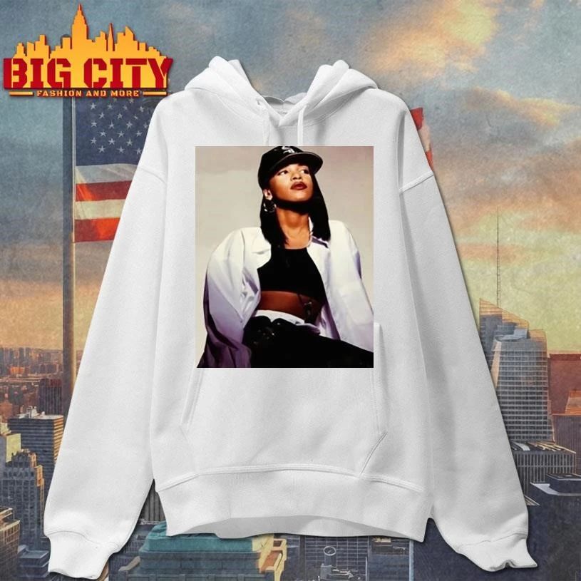Sacai Aaliyah Photo Graphic Shirt