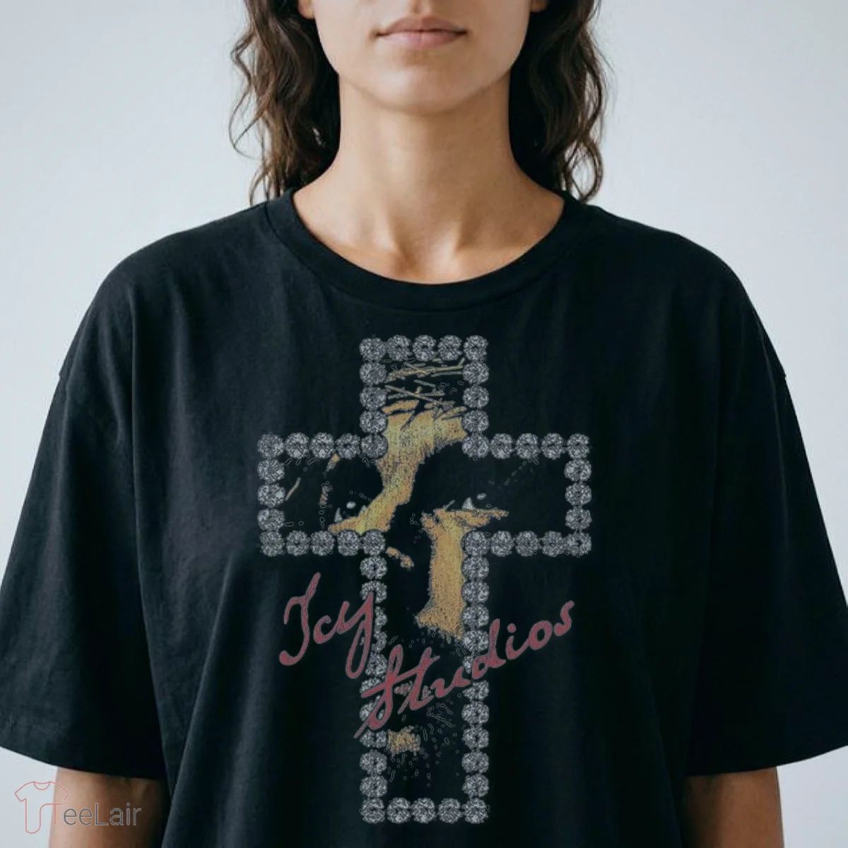 Diamond Cross Graphic T-Shirt