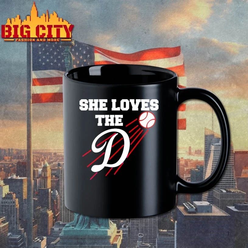 She loves the D style Los Angeles Dodgers baseball logo T-shirt