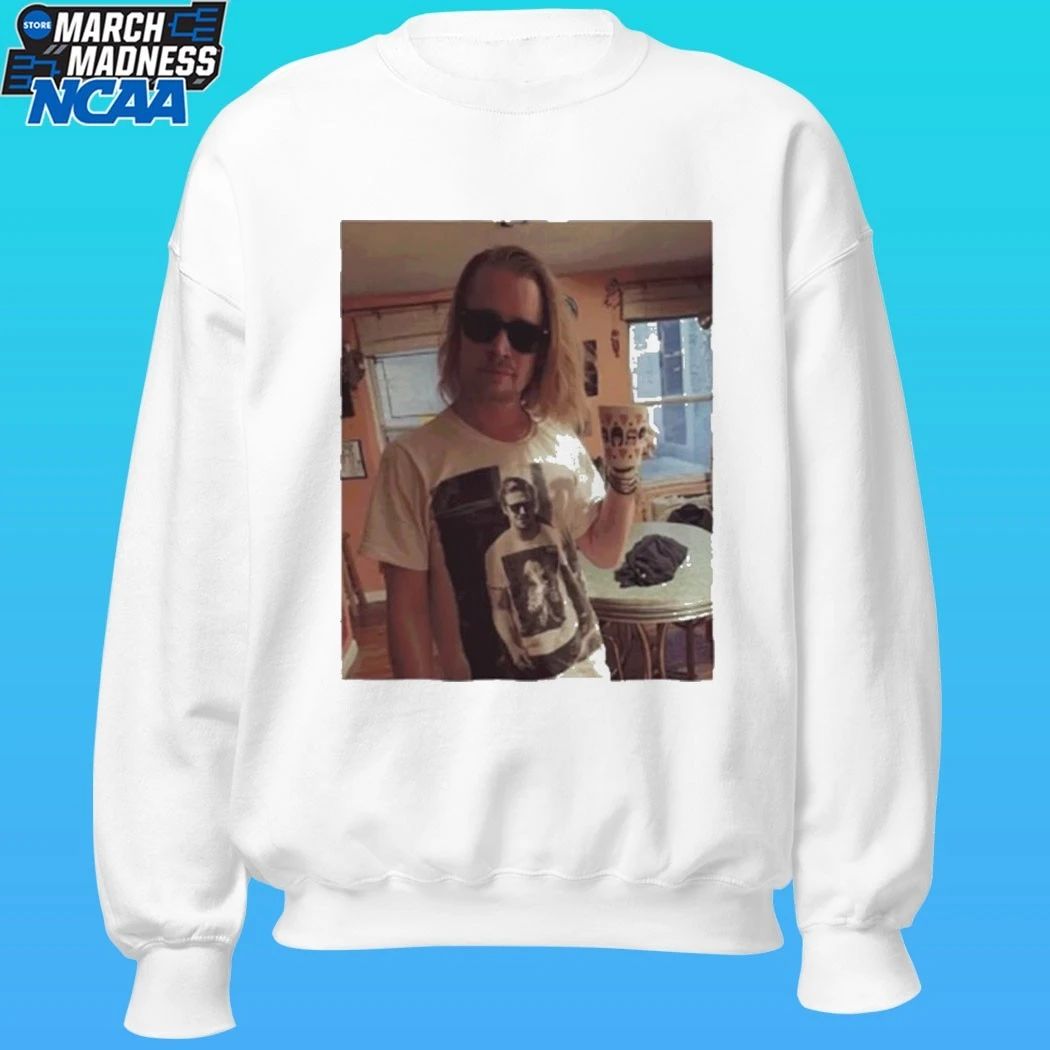 Ryan Gosling Wears Of Macaulay Culkin Wearing Ryan Gosling Shirt