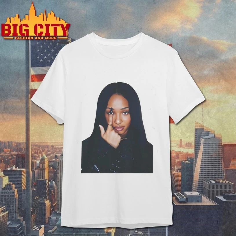 Manon Middle Finger t-shirt